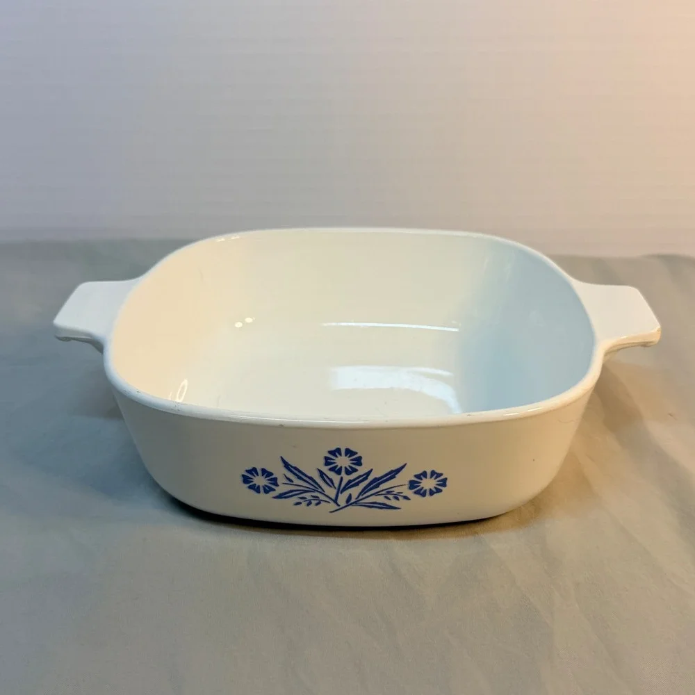 Vintage Corning Ware Cornflower Blue 1 QT Square Casserole Dish P-1-B USA